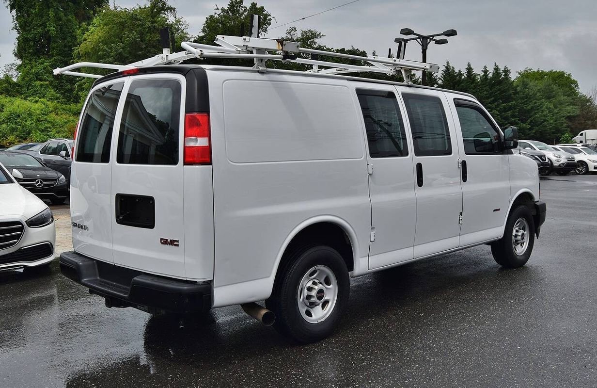 Used 2019 GMC Savana 2500 image 15