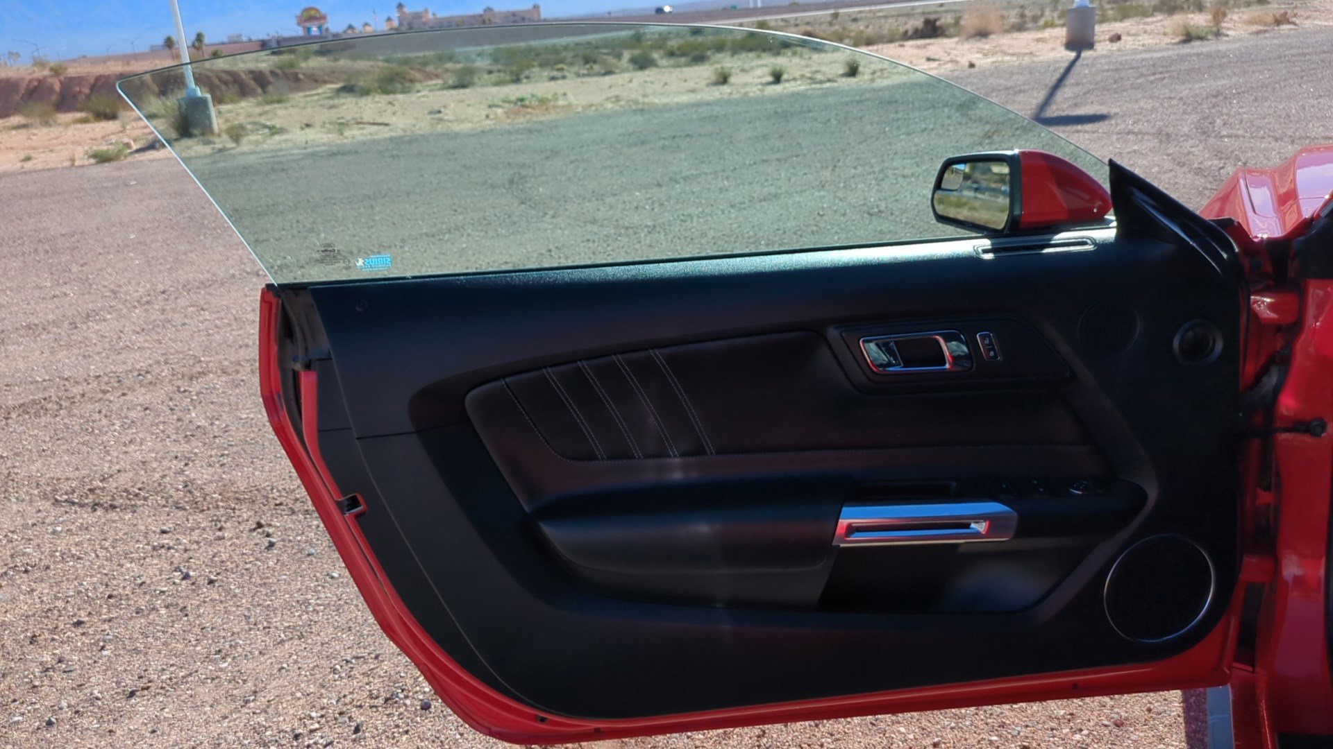 Used 2015 Ford Mustang Premium image 12