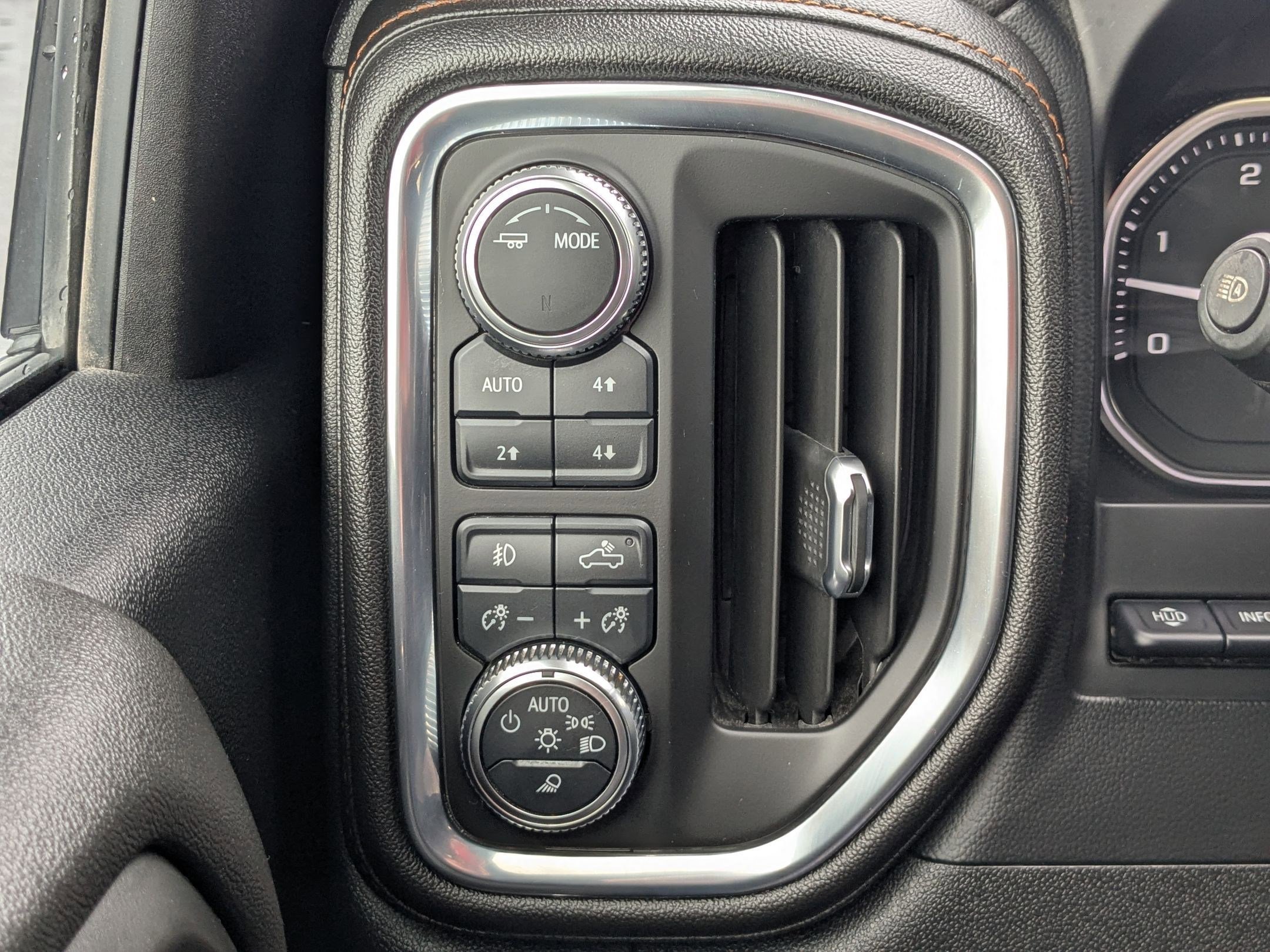 Used 2021 GMC Sierra 2500 AT4 w/ AT4 Premium Plus Package image 17