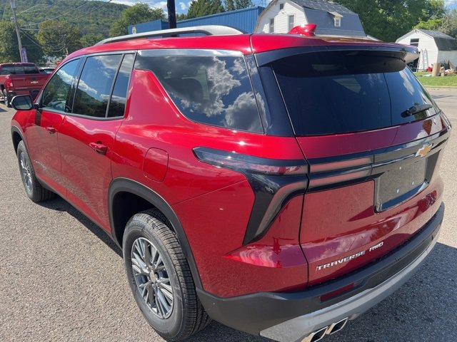 New 2026 Chevrolet Traverse LT image 3