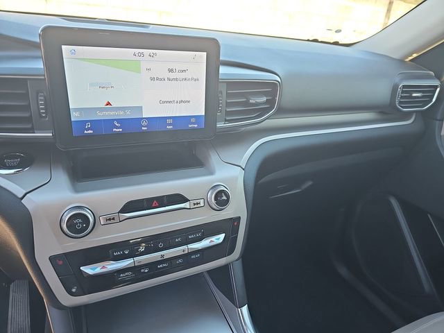 Used 2022 Ford Explorer XLT w/ Equipment Group 202A image 23