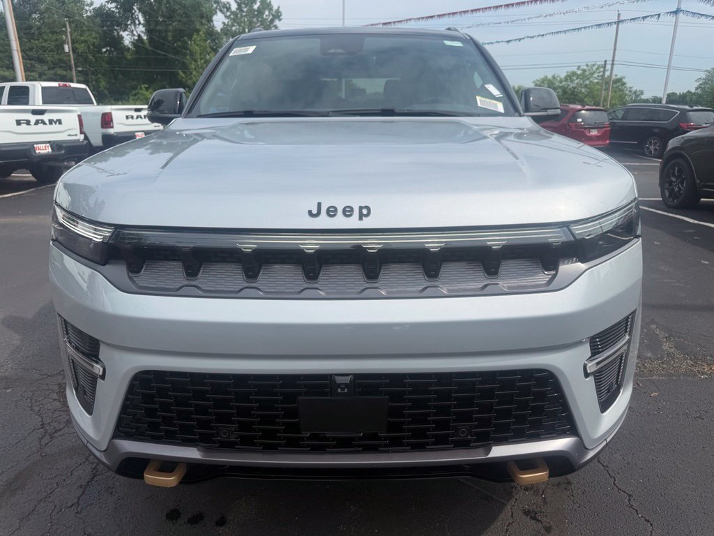 New 2026 Jeep Grand Wagoneer 4WD image 9