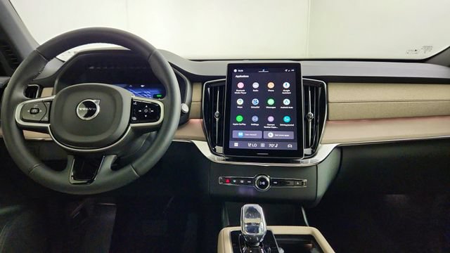 New 2026 Volvo XC90 T8 Plus w/ Protection Package Premier AWD/4WD image 26