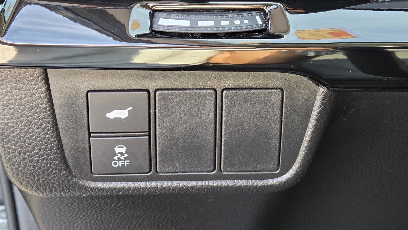 Used 2025 Honda CR-V EX-L image 17