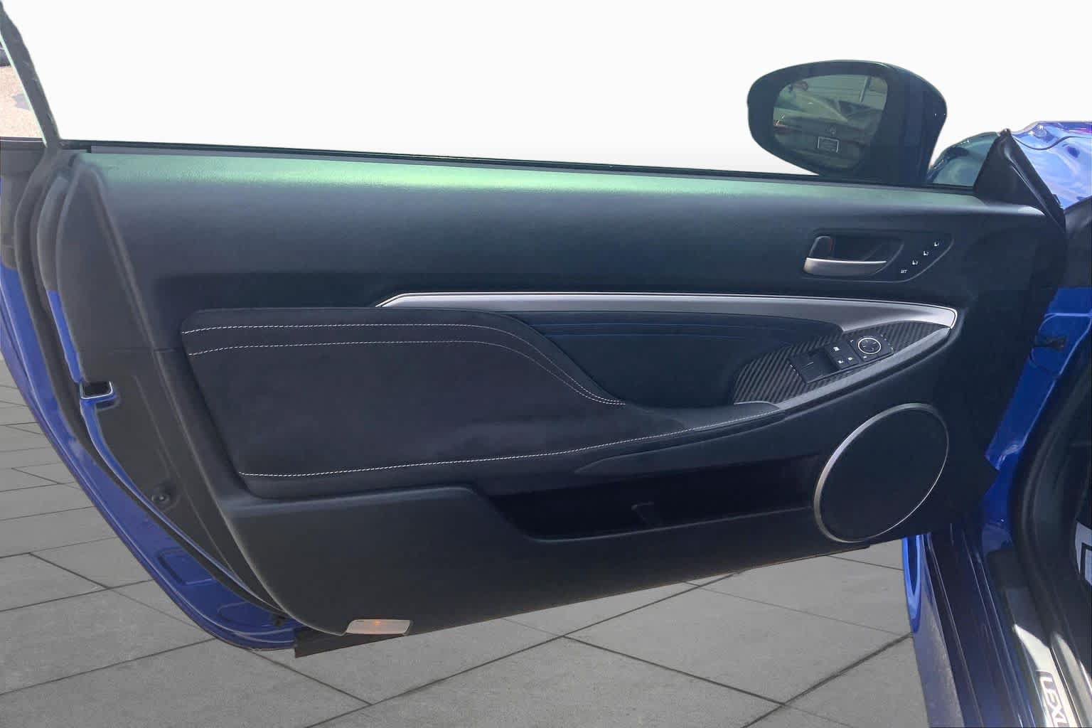 Used 2015 Lexus RC F w/ Performance Package RWD image 22
