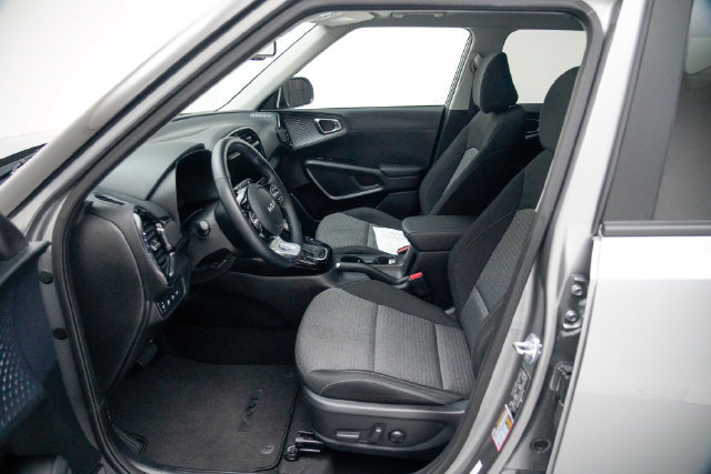 Used 2024 Kia Soul EX FWD image 23