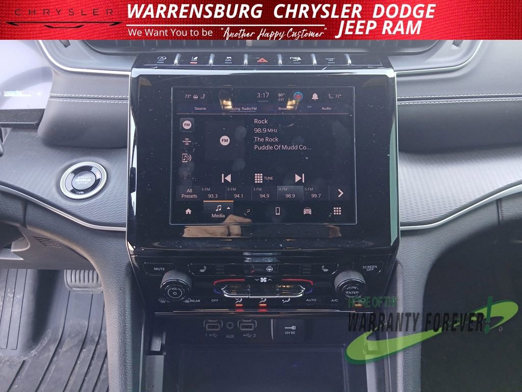 Used 2024 Jeep Grand Cherokee L Altitude image 20