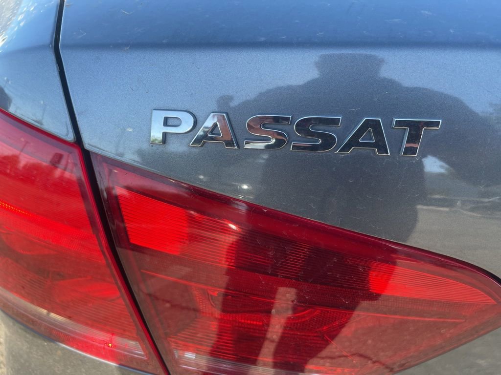 Used 2014 Volkswagen Passat 1.8T S image 12