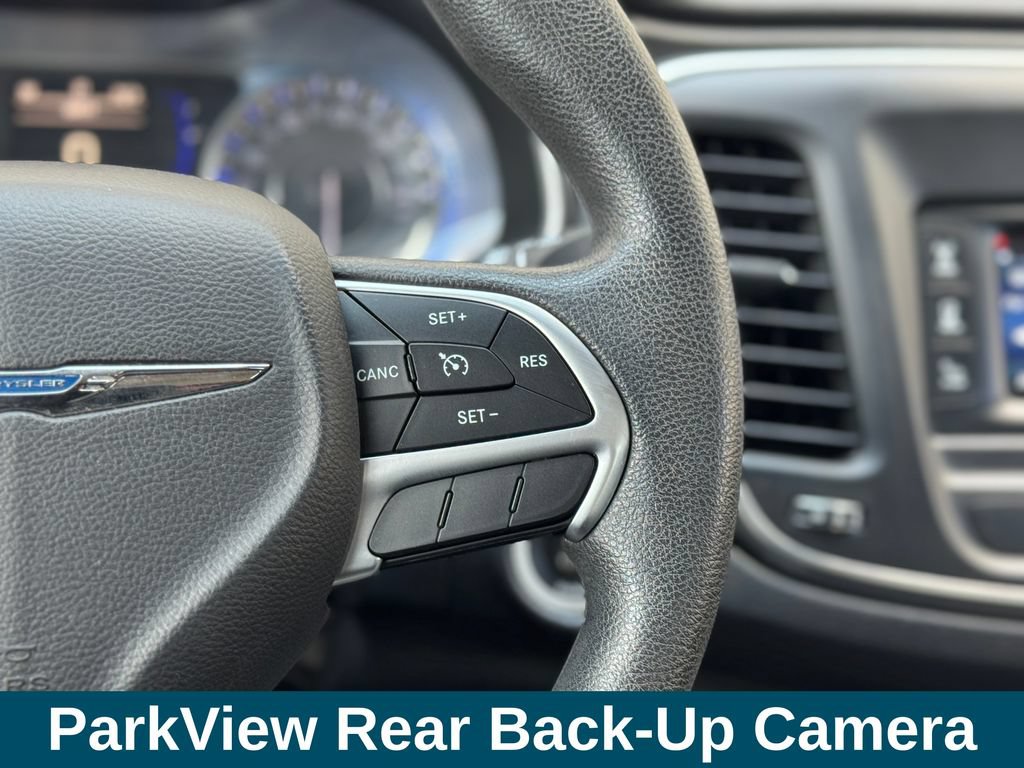 Used 2015 Chrysler 200 Limited FWD image 11