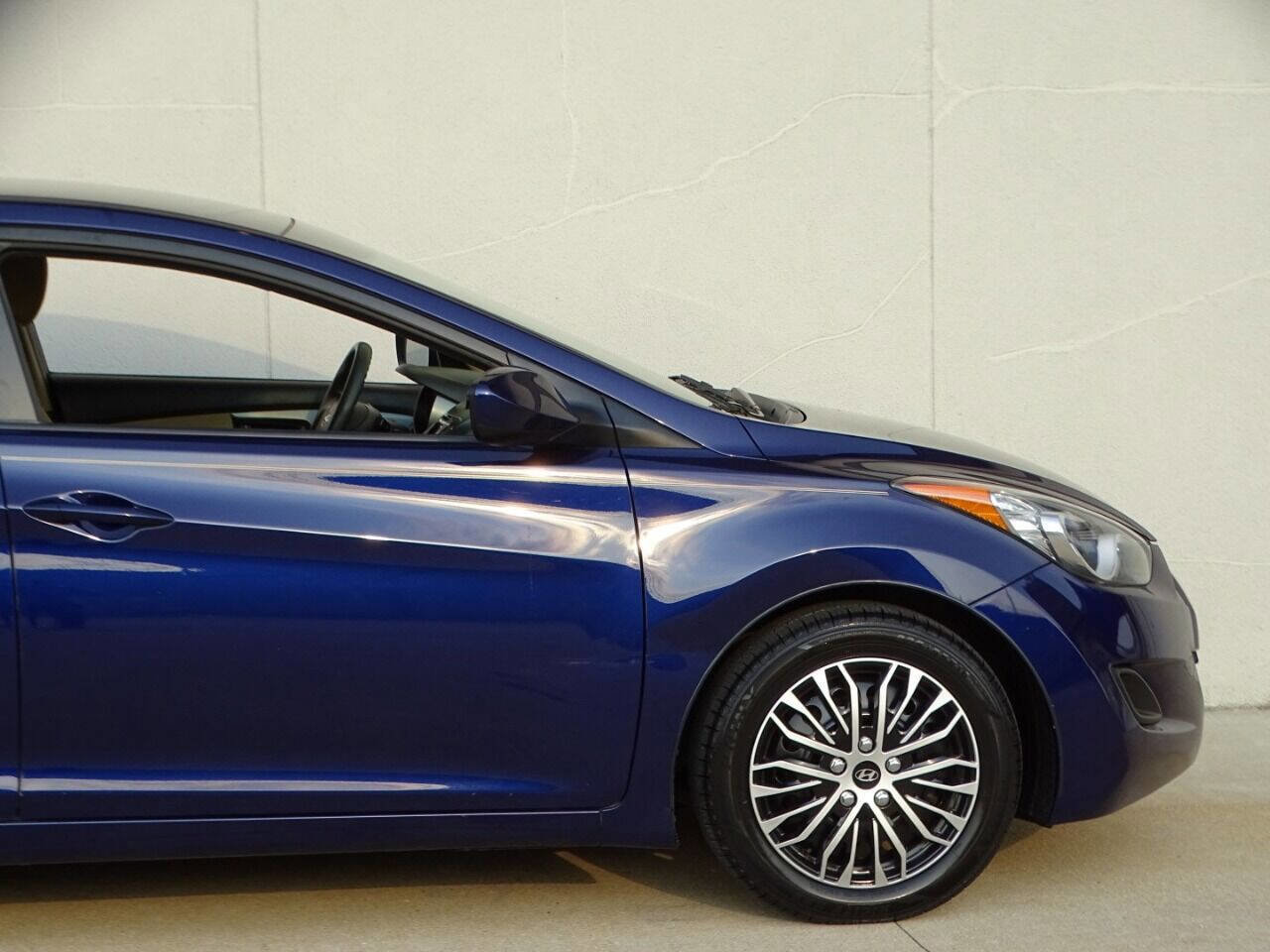 Used 2013 Hyundai Elantra GLS FWD image 82