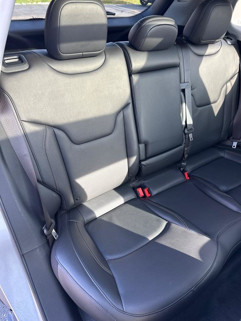 Used 2022 Jeep Compass Limited w/ Sun and Sound Group AWD/4WD image 26