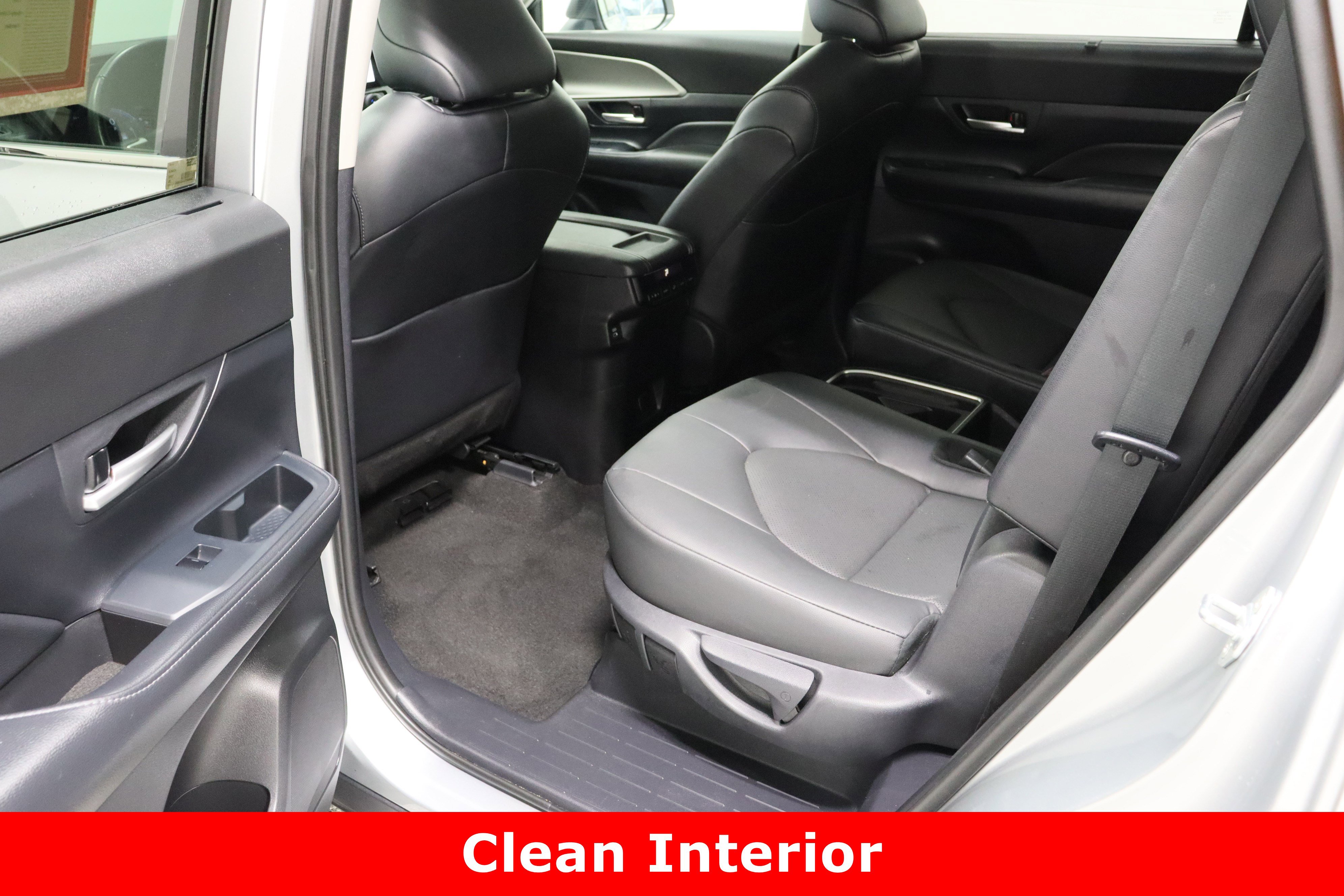 Certified 2025 Toyota Grand Highlander FWD image 28