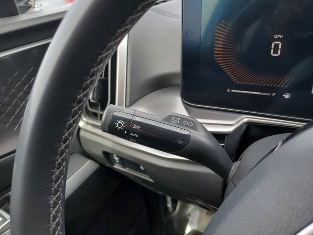 Used 2024 Kia Sorento S image 15