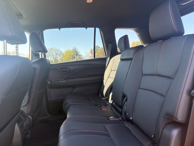 Used 2022 Honda Passport TrailSport image 17