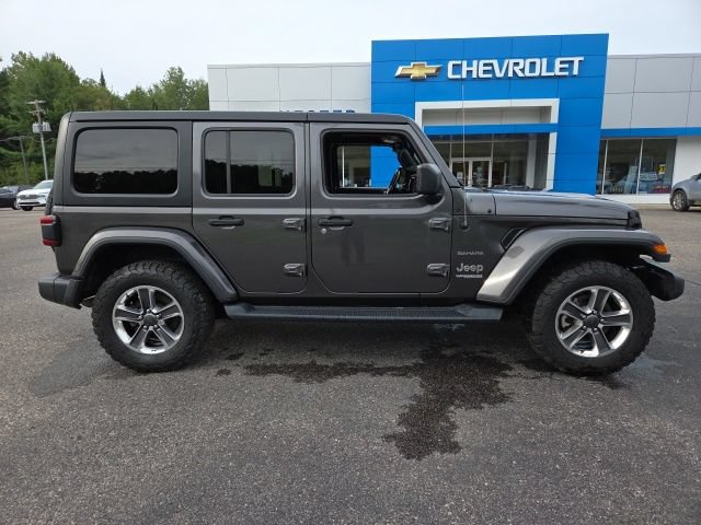 Used 2020 Jeep Wrangler Unlimited Sahara w/ Dual Top Group AWD/4WD image 27