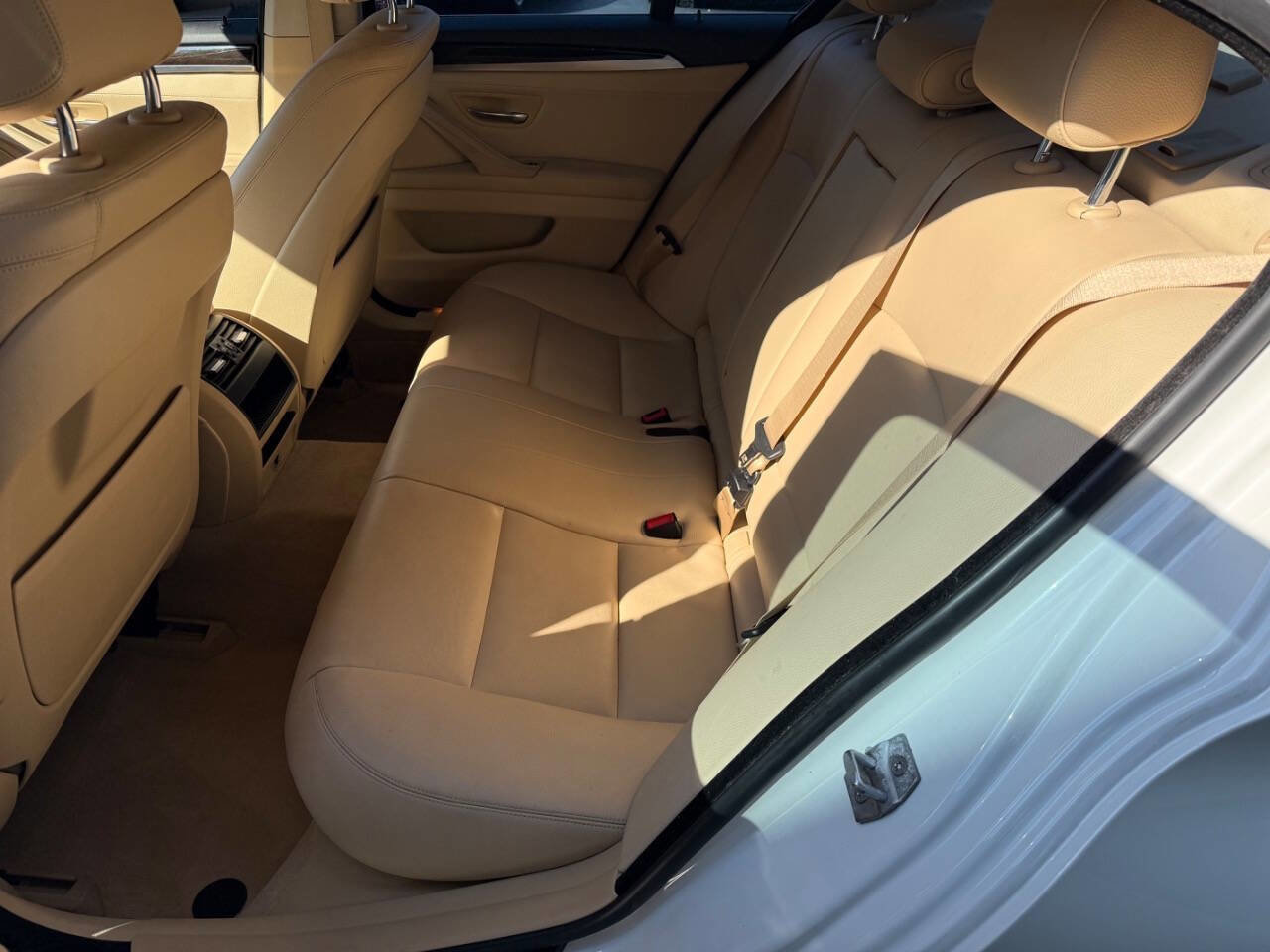 Used 2015 BMW 528i Sedan RWD image 11
