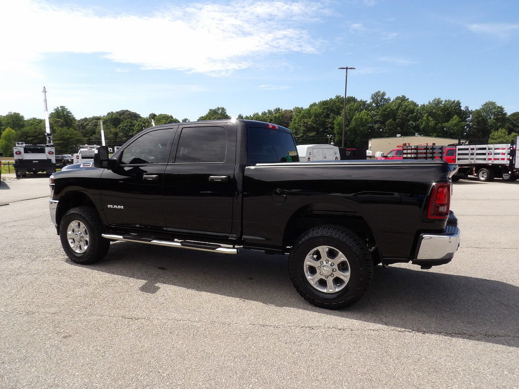 Used 2026 RAM 2500 Big Horn AWD/4WD image 4