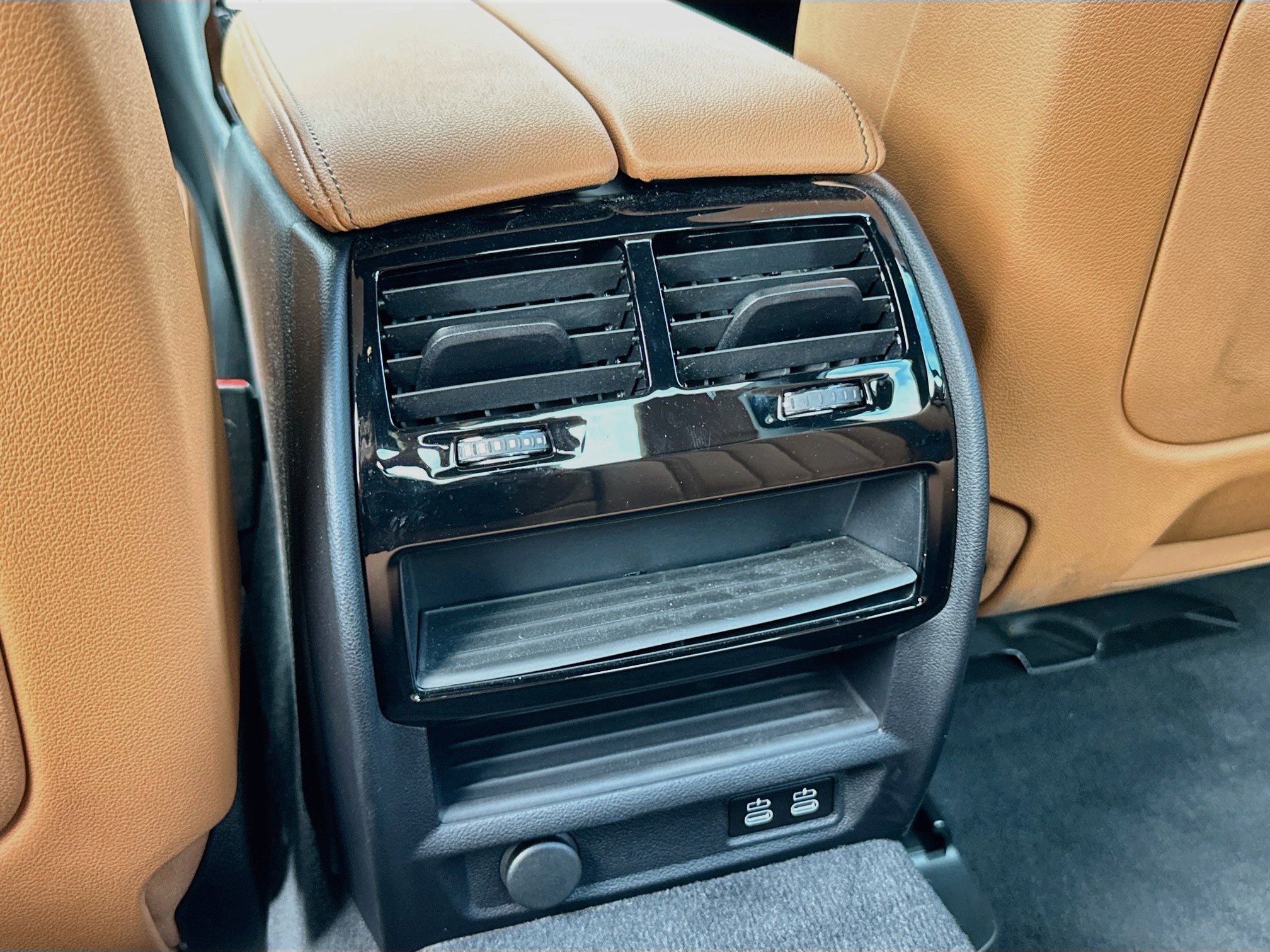 Used 2023 BMW 530i w/ Premium Package RWD image 27