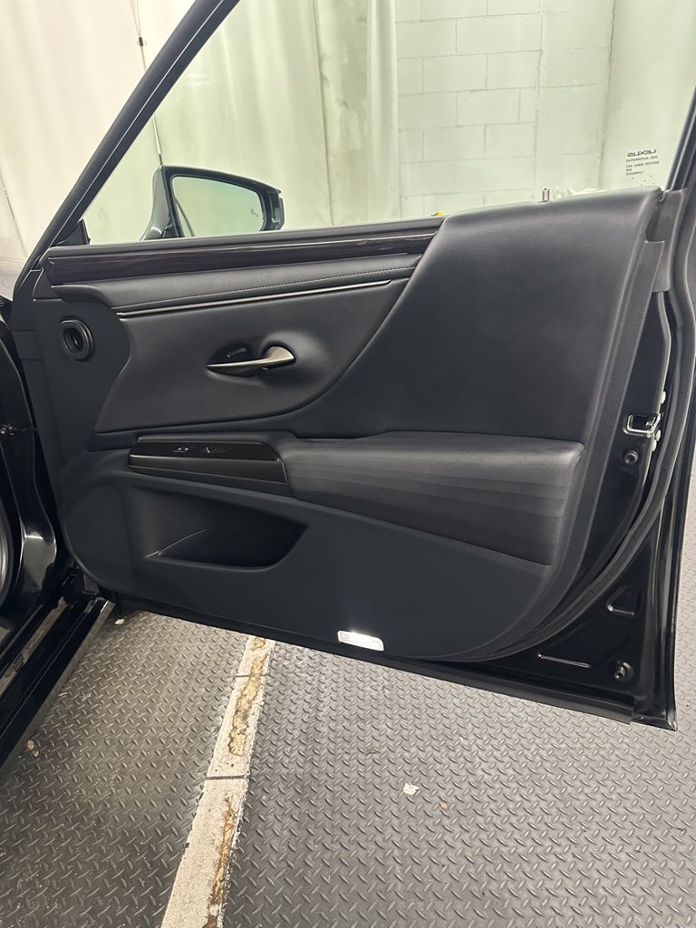 Used 2019 Lexus ES 350 w/ Accessory Package 2 FWD image 34