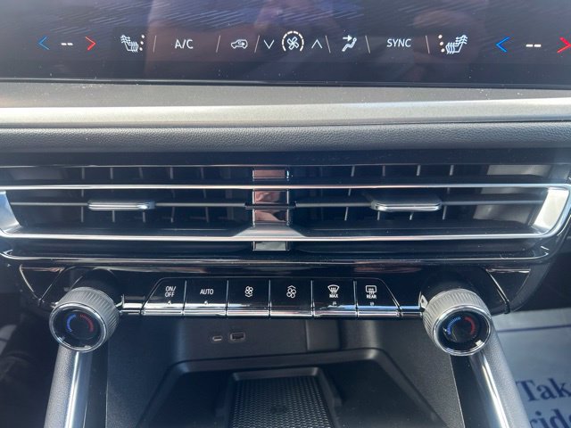 New 2027 Chevrolet Traverse LT w/ Driver Confidence Package AWD/4WD image 33