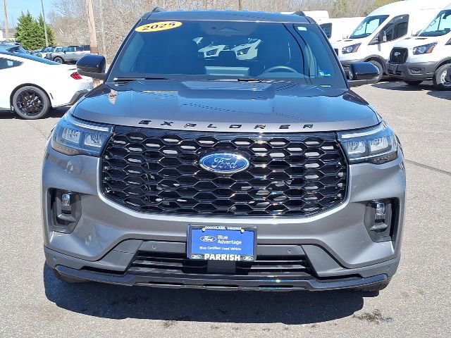 Certified 2025 Ford Explorer ST-Line w/ Premium Package image 8