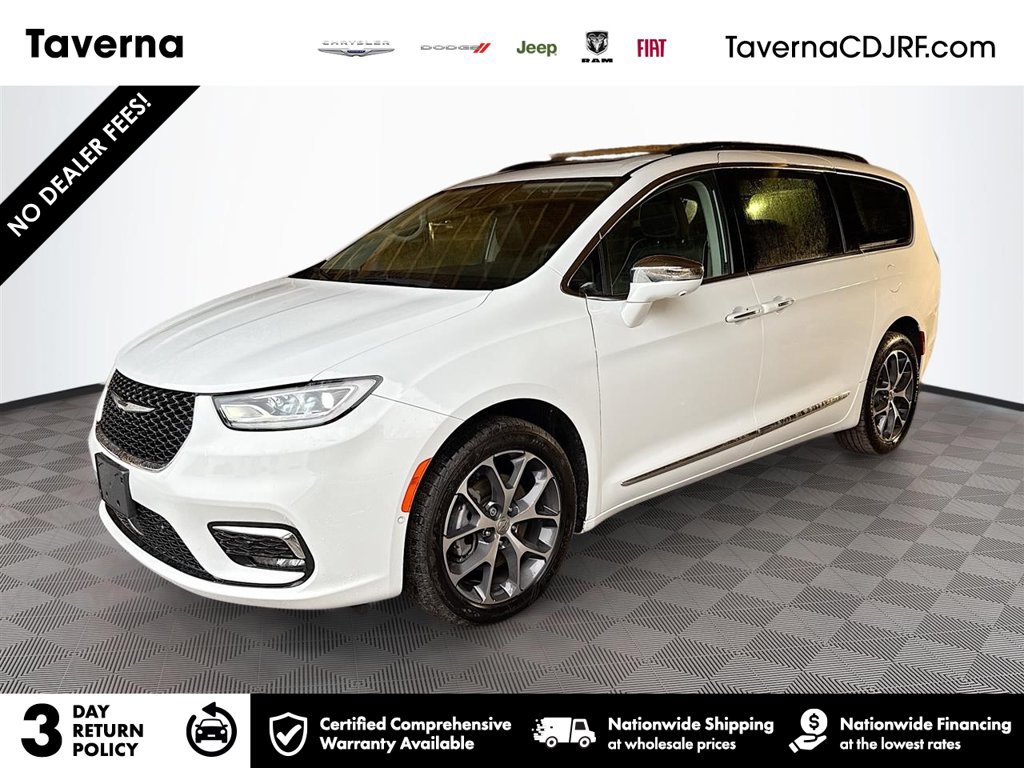 Used 2022 Chrysler Pacifica Limited AWD/4WD image 1