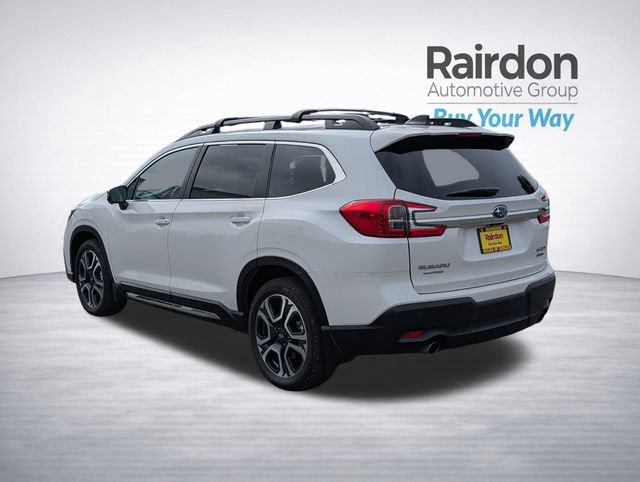 Used 2023 Subaru Ascent Limited w/ Technology Package AWD/4WD image 5