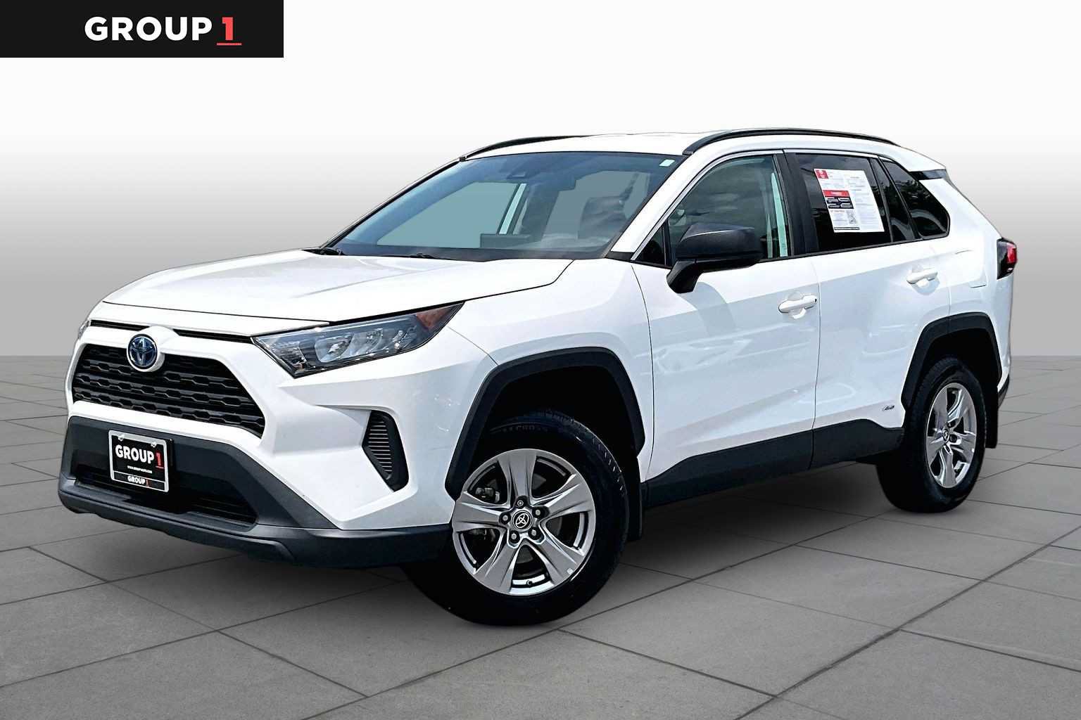 Used 2022 Toyota RAV4 LE AWD/4WD image 1