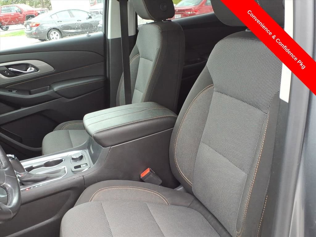 Used 2019 Chevrolet Traverse LT image 16