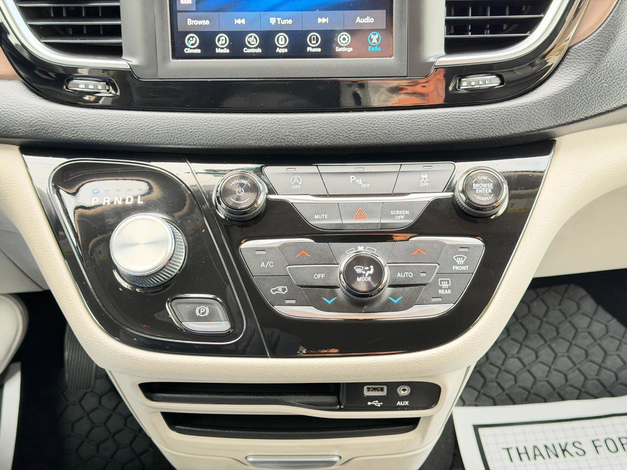 Used 2018 Chrysler Pacifica Touring-L FWD image 59