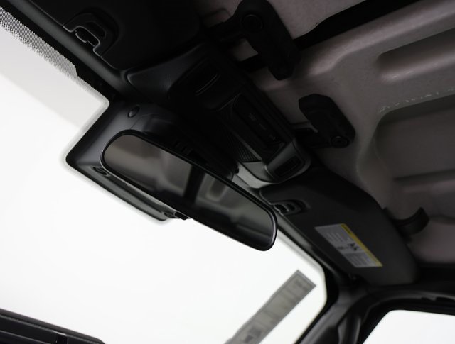 Used 2025 Jeep Wrangler Sahara image 20