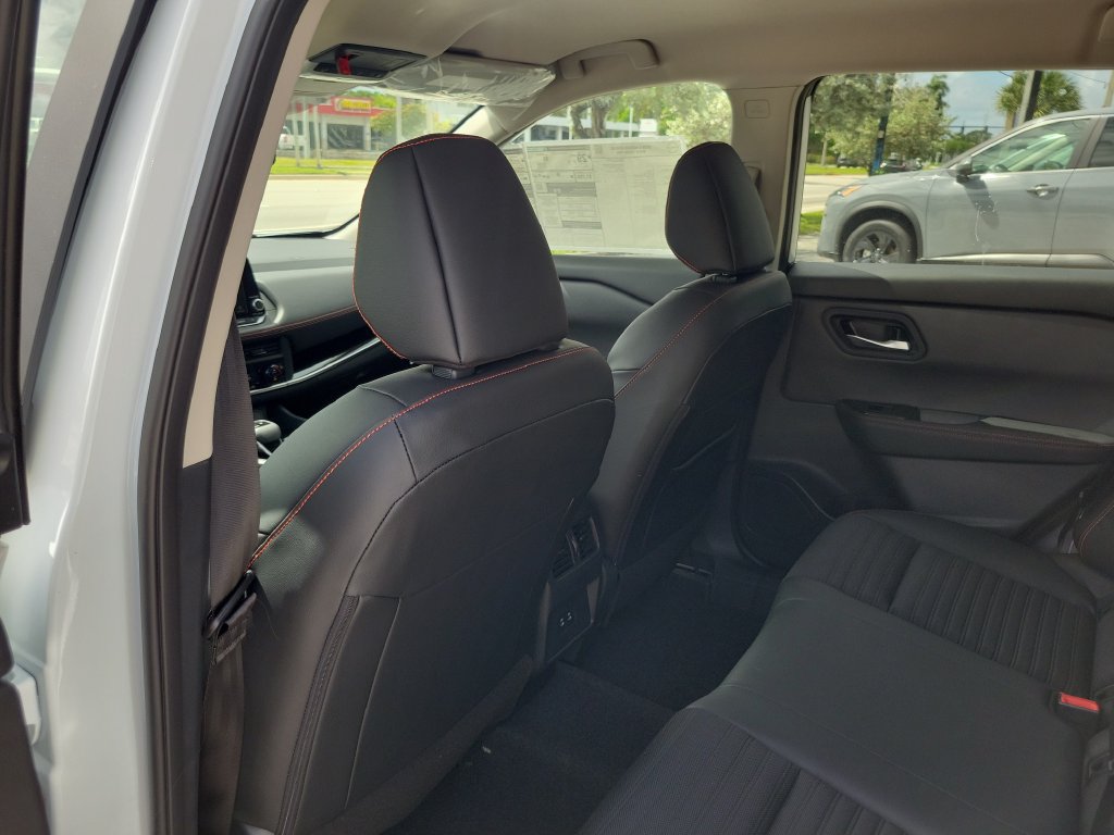 New 2026 Nissan Rogue SV AWD/4WD image 12