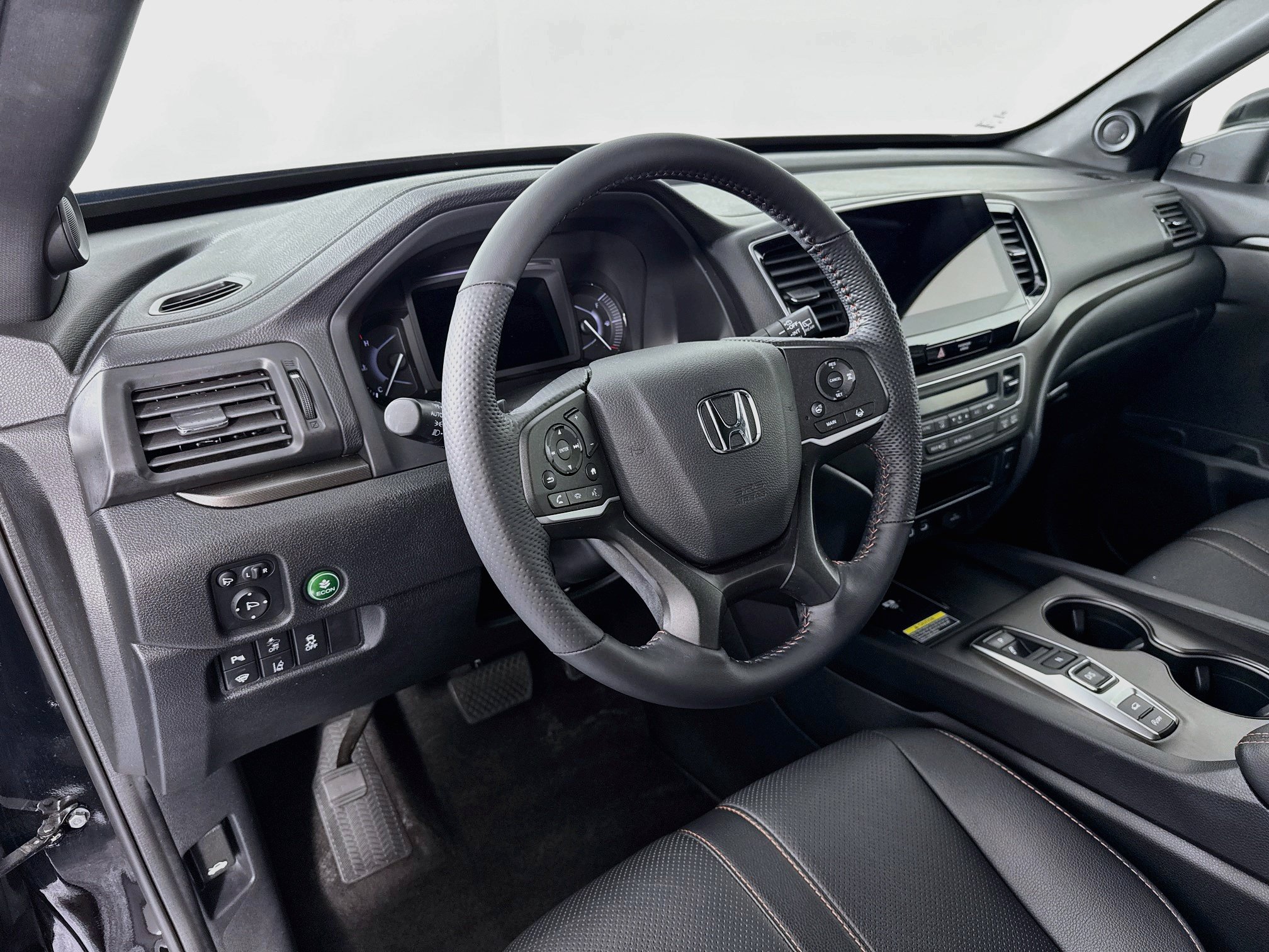 Certified 2024 Honda Passport TrailSport image 9