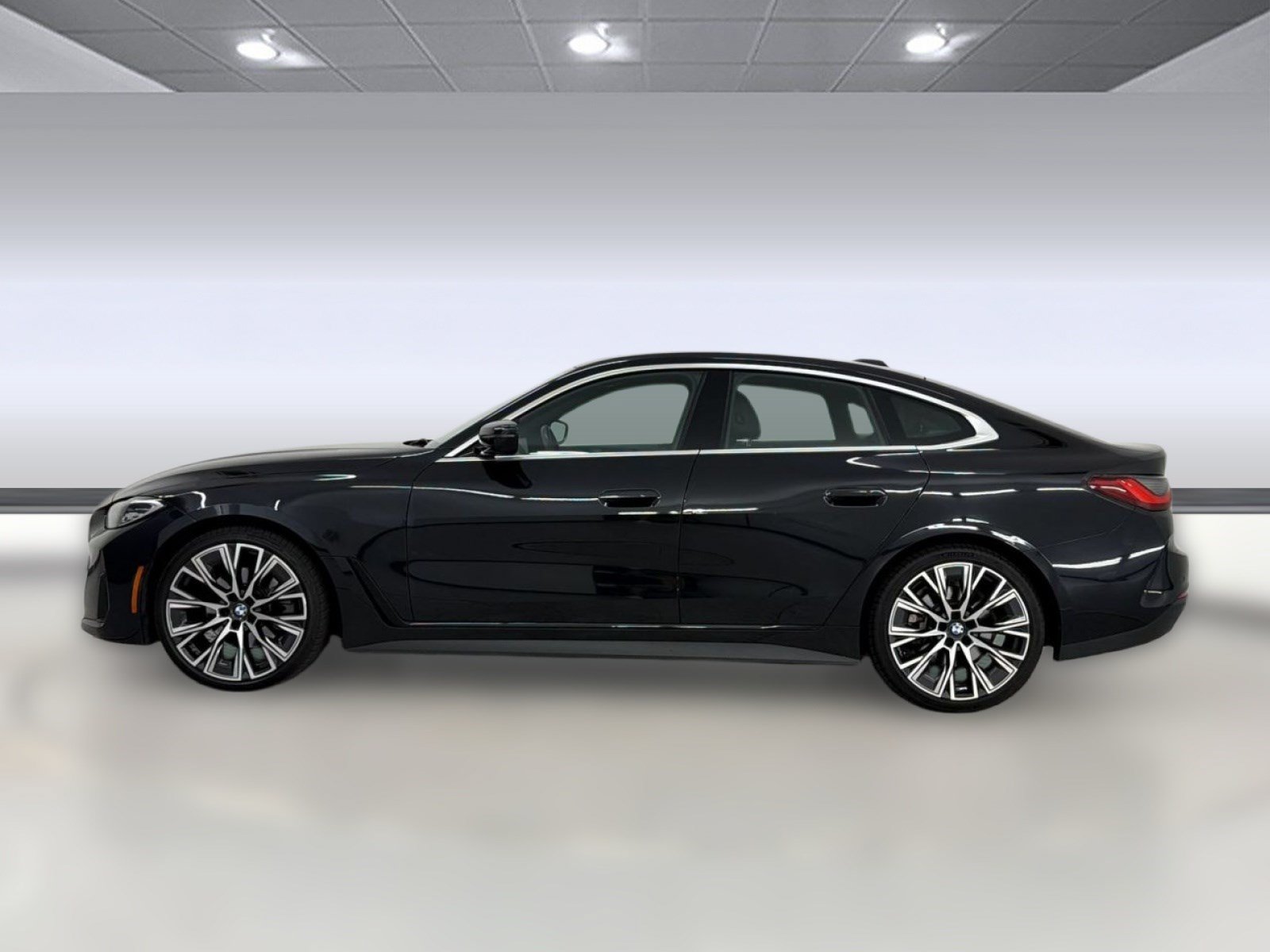Used 2024 BMW 430i Gran Coupe w/ Premium Package RWD image 2