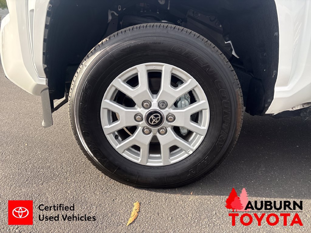 Certified 2025 Toyota Tacoma SR5 AWD/4WD image 23