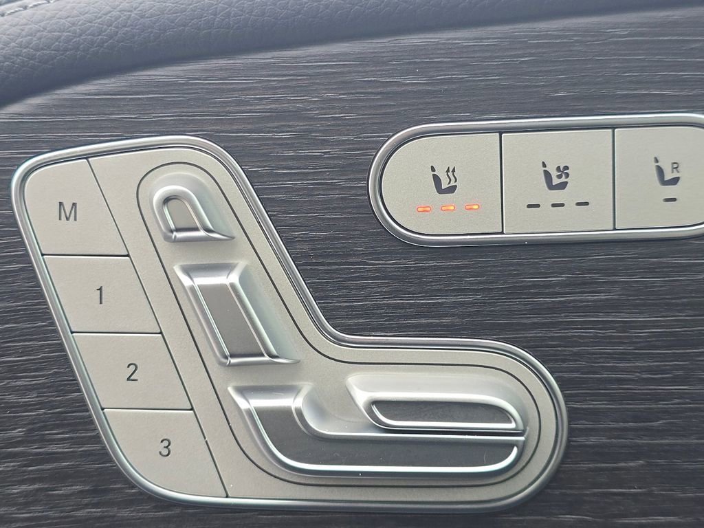 New 2026 Mercedes-Benz GLE 53 AMG 4MATIC Coupe image 6