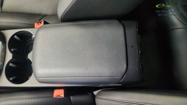 Used 2024 Porsche Macan image 50