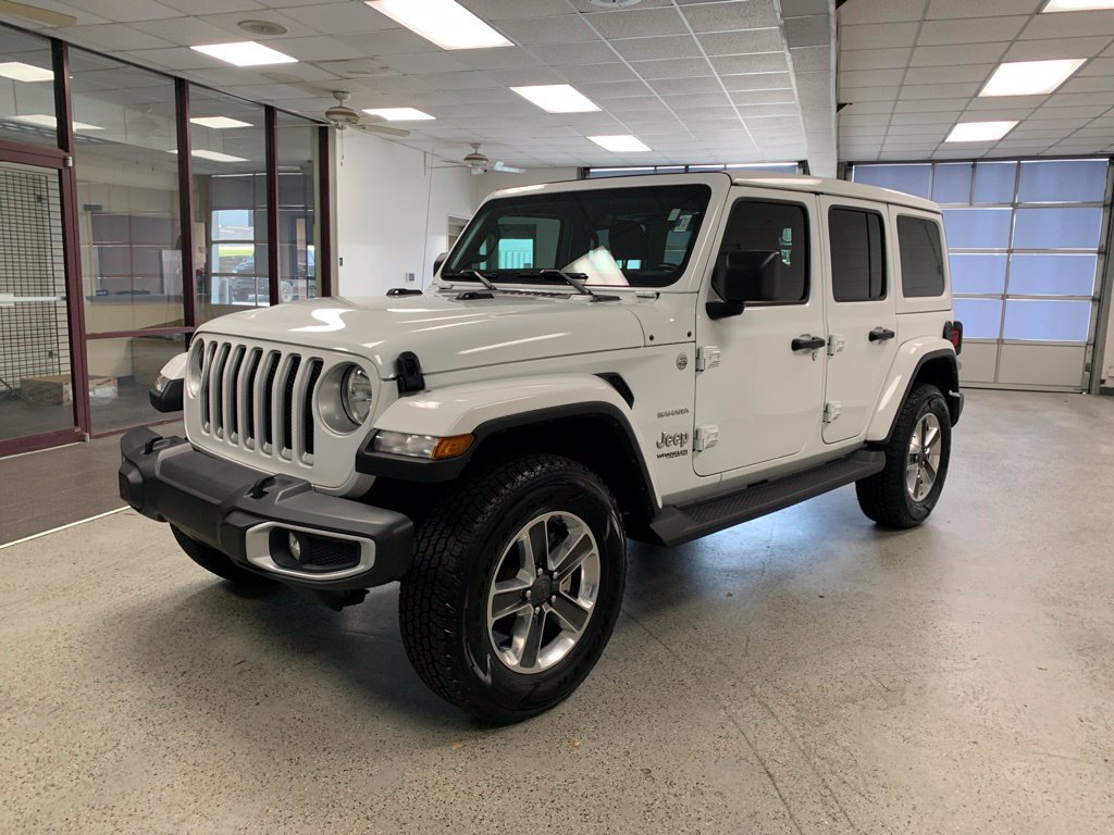 Certified 2022 Jeep Wrangler Unlimited Sahara w/ Cold Weather Group AWD/4WD image 3