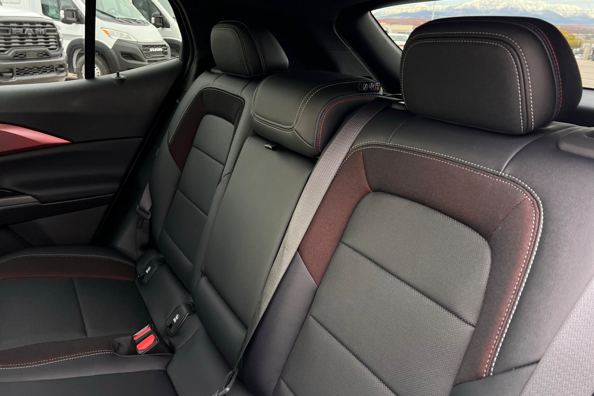 New 2026 Chevrolet Equinox EV RS image 21