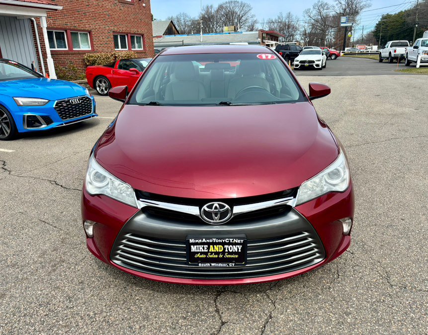 Used 2017 Toyota Camry LE image 2