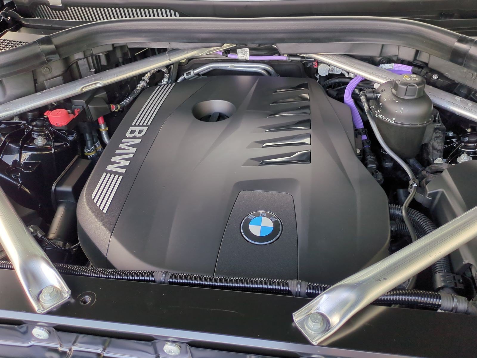 New 2026 BMW X5 xDrive40i w/ M Sport Package AWD/4WD image 34