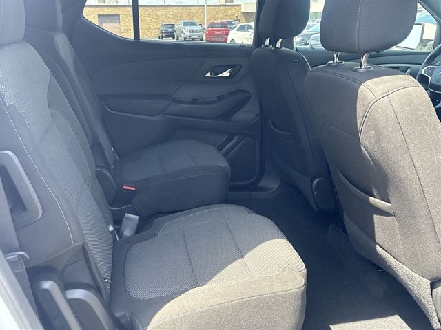 Certified 2023 Chevrolet Traverse LT FWD image 25