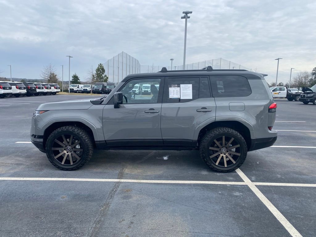 Used 2025 Lexus GX 550 550 Luxury+ w/ Accessory Package (Z1) image 4