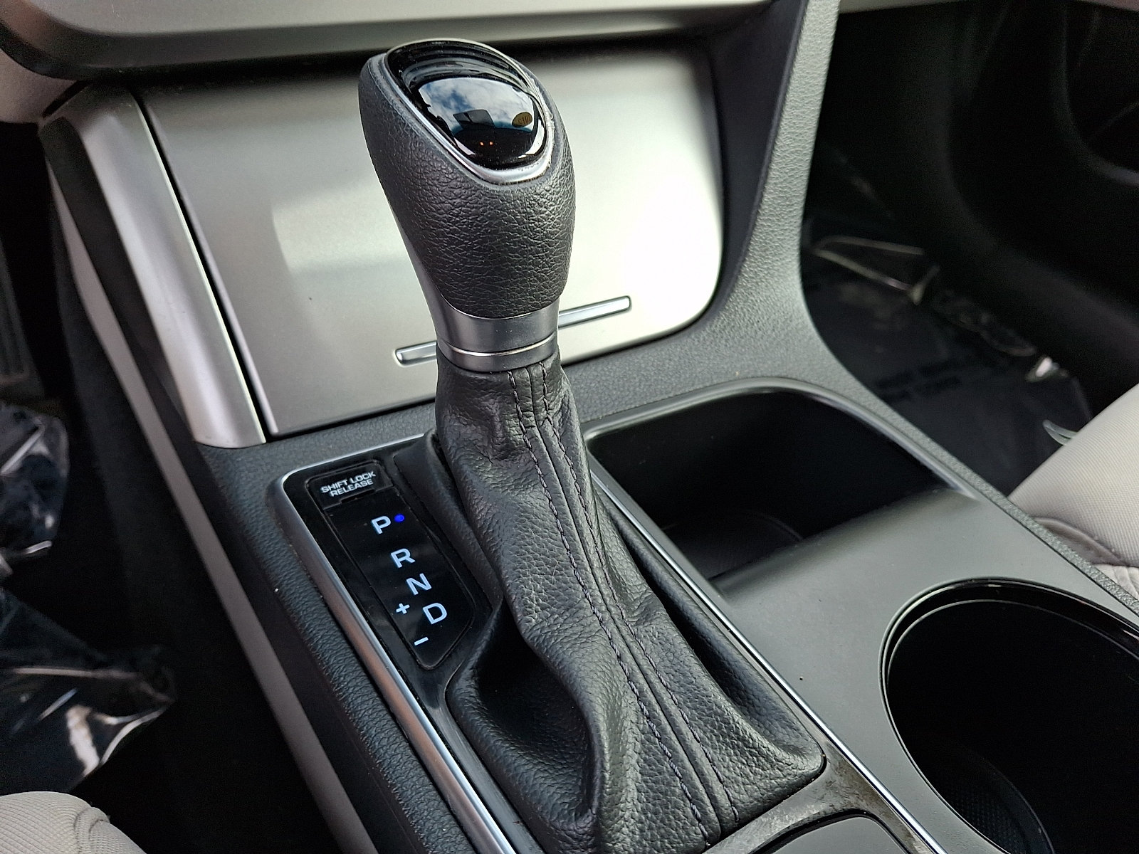 Used 2015 Hyundai Sonata SE FWD image 17
