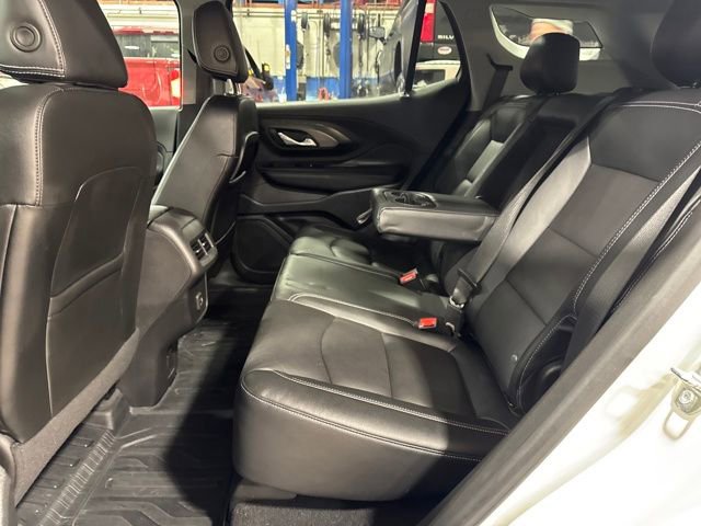 Used 2023 GMC Terrain SLT image 26