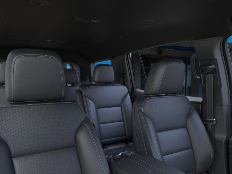 New 2025 Chevrolet Traverse LT w/ LPO, Floor Liner Package image 24