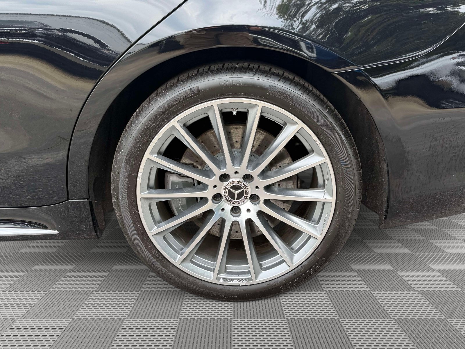 Used 2023 Mercedes-Benz S 500 4MATIC image 32
