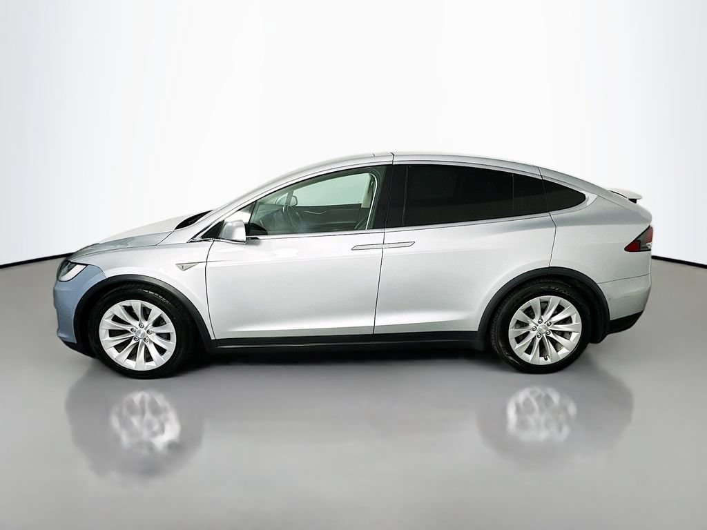 Used 2016 Tesla Model X 90D AWD/4WD image 4