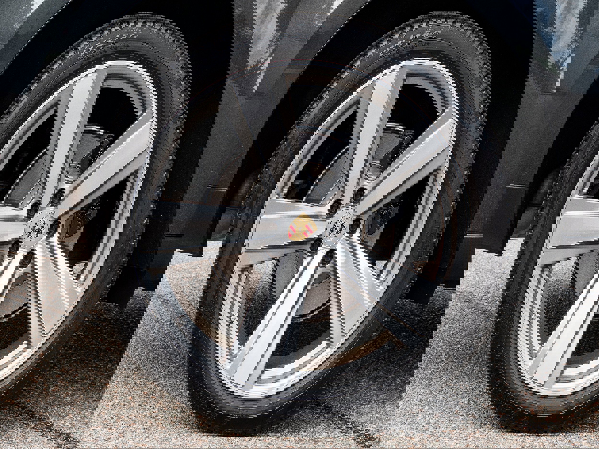 Used 2024 Porsche Macan image 18