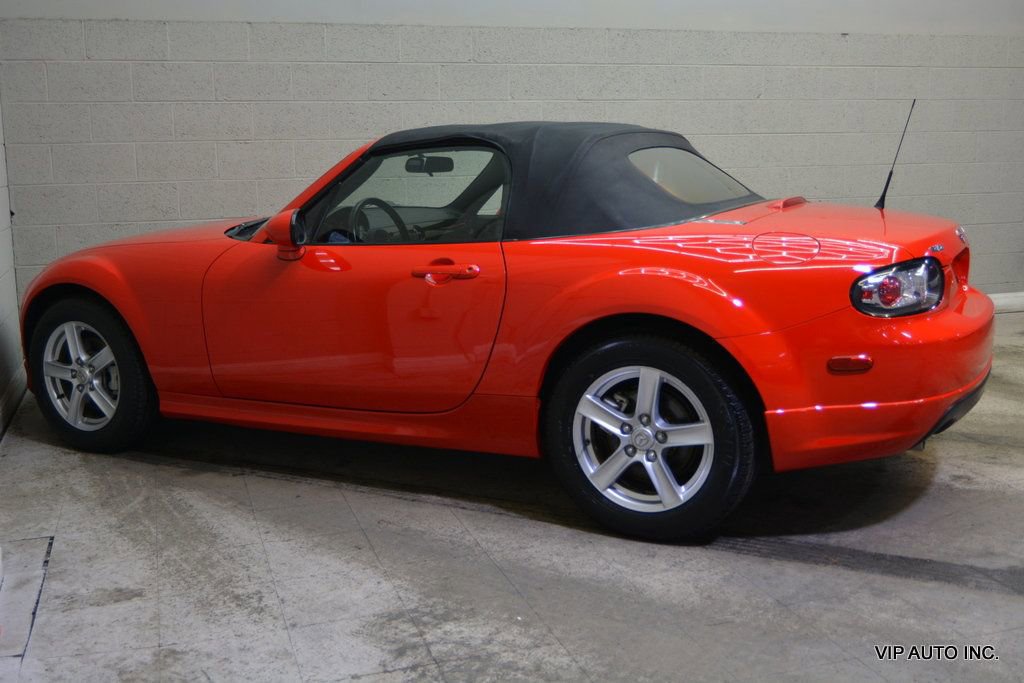 Used 2007 MAZDA MX-5 Miata Sport w/ Appearance Pkg image 27